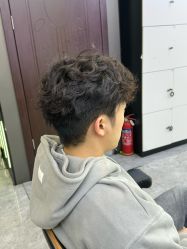 -藤野造型烫发染发