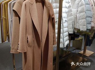 和这个商务楼的服装店比起来，ZARA什么的真的太弱了