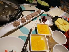 手打牛筋丸-南城十里潮汕鲜牛火锅·鲜虾生滚粥(融汇老商埠店)