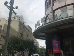 -梅龙镇广场