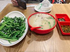 -张太婆老妈蹄花川菜馆·中华餐饮老字号(望平街店)