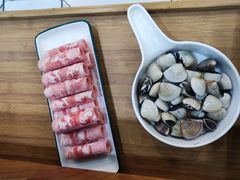 -老何家后安粉·糟粕醋海鲜火锅(三亚湾椰梦长廊店)