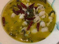 青花椒酸菜鲈鱼-船歌·鱼水饺青岛菜(合肥路永旺店)