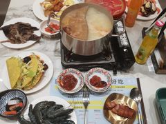 -金马门国际美食百汇(珞喻路店)