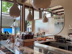 -VERIE BAKEHOUSE