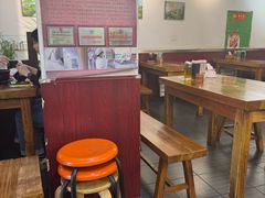 -丽虹云南过桥米线(兴工街店)