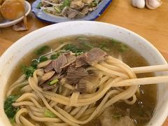-十二忠手拉面(中华路店)