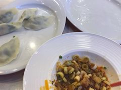 牛肉芹菜水饺-客临百思德·东北特色馆(龙湖时代天街店)