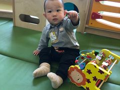 -乐融婴幼儿成长中心(四季青校区)