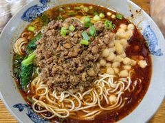 -丁丁猫重庆小面(徐州路店)