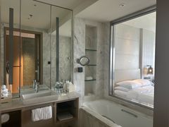 -上海漕河泾万丽酒店