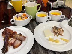 -广州万富希尔顿酒店·感趣自助餐厅·金秋蟹宴生蚝海鲜刺身烧烤