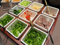 -左庭右院鲜牛肉火锅黑金店(陆家嘴中心店)