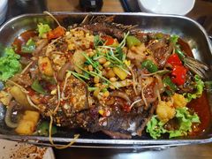 东巴烤鱼-88号小吃店·经典云南菜·地道纳西美食