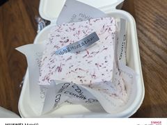 -山与蓝·轻糖鲜果蛋糕(勒泰店)