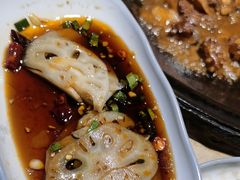-万里闯关东铁锅炖菜馆(高新旗舰店)