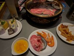 -山焱·炭火自助烤肉(周浦万达店)