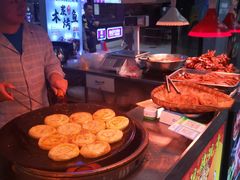 -八一路好吃街(雨田商务大厦店)