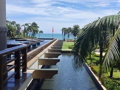 -亚龙湾喜来登·美景台大堂吧