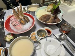 -红鼎豆捞·非遗鲍皇汤火锅(宝丰路店)