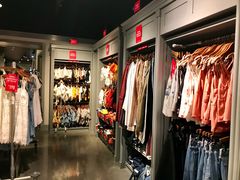 -Hollister(天环广场店)