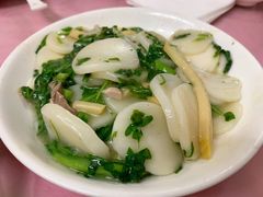 荠菜冬笋肉丝炒年糕-蘭心餐厅(进贤路店)
