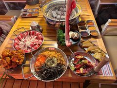 -叽叽扎扎烤肉场(生态城万达店)