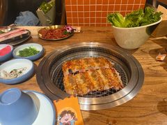 -明洞阿姨·韩式酱蟹烤肉·创意料理(三元桥店)