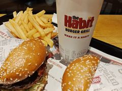 -The Habit Burger Grill 哈比特汉堡(爱琴海店)