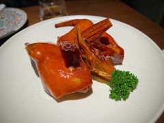 脆皮香茅乳鸽-觅唐MITONG(鸟巢店)
