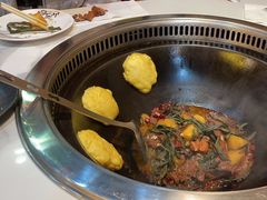 -哈尔滨烧烤·山河村铁锅炖(交大店)