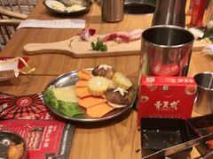 -青瓦炭韩潮烤肉(花园道店)