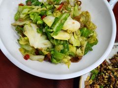 -湖南人家湘菜馆(镇江路店)