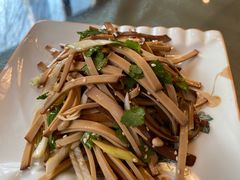 -金牌餐厅·天津菜·八珍豆腐·老爆三(瓷房子店)