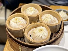 馋三尺招牌蟹膏小笼包-馋三尺蟹粉小笼(人民广场店)