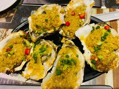 碳烤生蚝-沪上名羊天下•烤羊腿•东北烧烤•小龙虾(浦东直营总店)