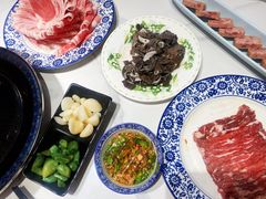 -一只羊·铜锅涮羊肉烧烤