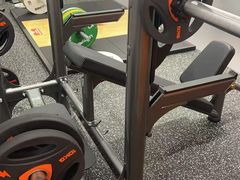 -乐刻运动健身·铁馆(红唐购物中心店)