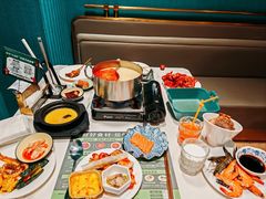 -金马门国际美食百汇(珞喻路店)