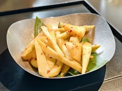 酸嘢青芒果-Ameigo梅果·云贵川bistro(长宁来福士店)