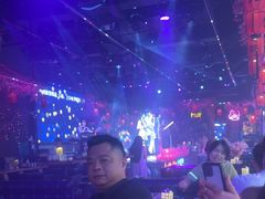 -喜鹊音乐酒馆(西街店)