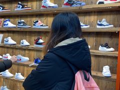 -ABC MART(心斎橋店)