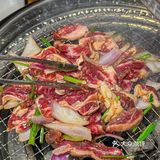 鞍山居民楼下的氛围感烤肉小店！好多新鲜玩意儿