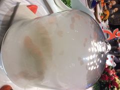 未揭盖的烟熏三文鱼-小广寒电影艺术餐厅(小广寒经三路店)