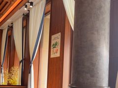 -八府香鸭·啫啫煲(华山路店)