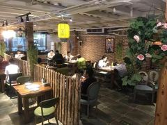 大堂-三个大叔东北烧烤·砂锅菜(西三旗店)