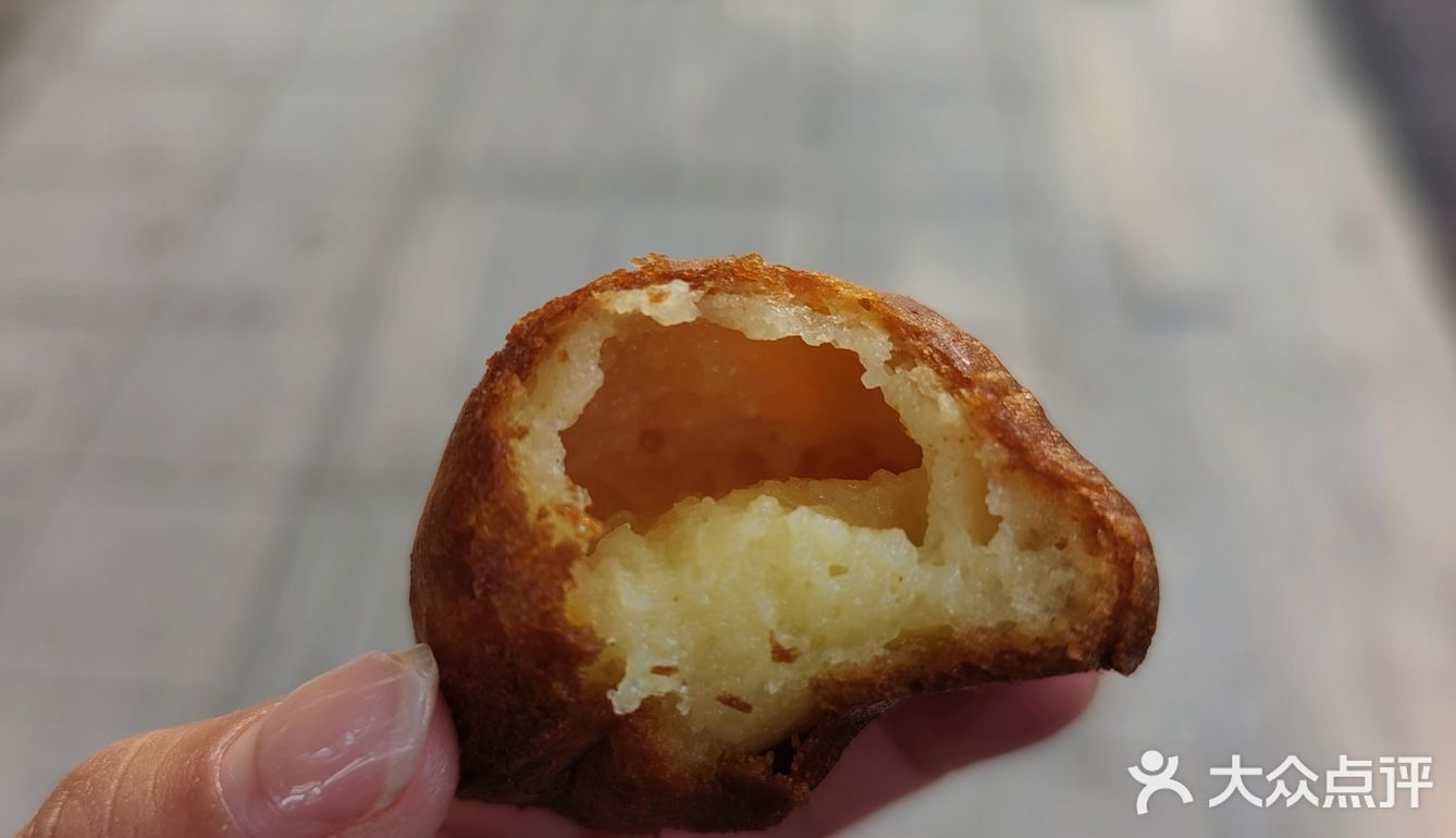 日子也是好起来了，吃上最近很火的黄油年糕了