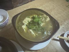 韭菜花炖豆腐-砂锅店