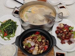 -肥仔文澳门猪骨煲(南京西路店)