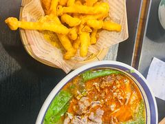 -云阿蛮云南生烫牛肉米线(奉贤路店)